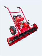 Mala freza za snijeg na benzinski pogon